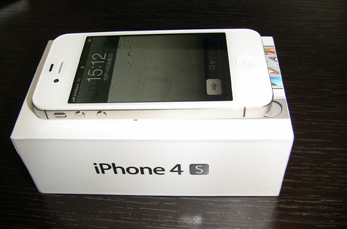 iPhone4S予約販売が24時間で100万台突破! 在庫は大丈夫か？