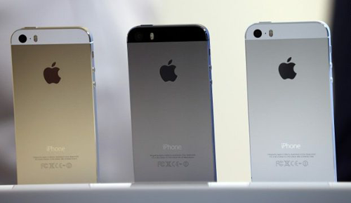 iPhone5s 発売開始時刻20日の午前8時！予約はその後すぐか？