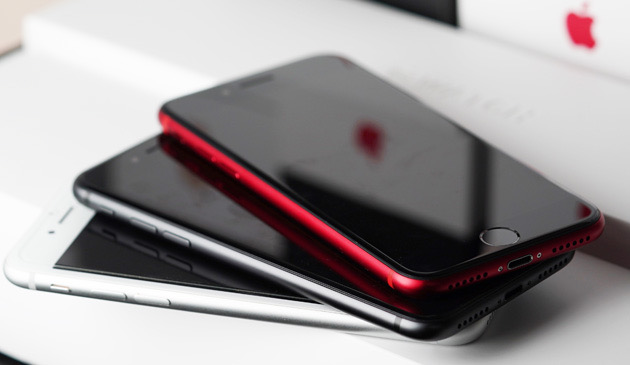 2020年型「iPhone12」はディスプレイ内蔵のTouch ID搭載？特許取得が明らかに